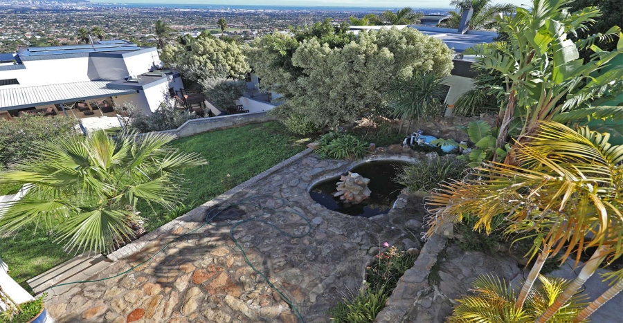 5 Bedroom Property for Sale in Plattekloof Western Cape